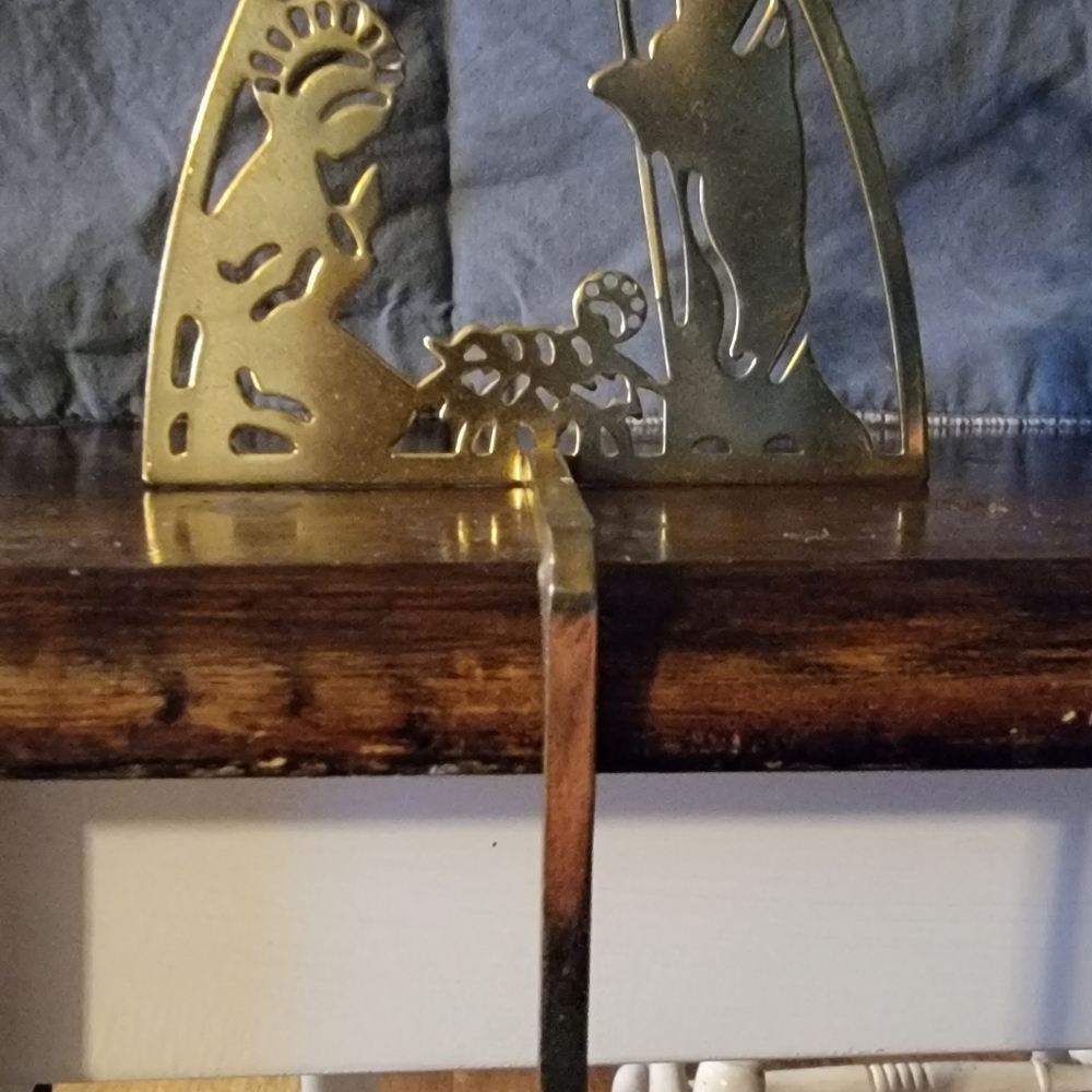 Nativity Scene Stocking Hangers - Picture 2 of 3